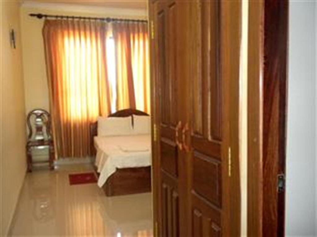Nyny Hotel Кампот Номер фото